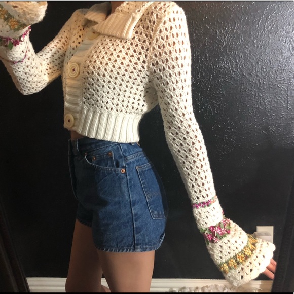 🌻SOLD🌻 Free People cropped crochet floral cardi - Picture 2 of 8